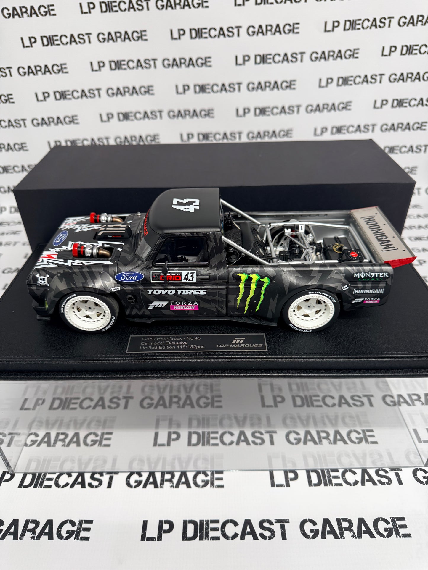 TOP MARQUES Ford F-150 Hoonitruck 1:18 Scale Resin Model White Rims