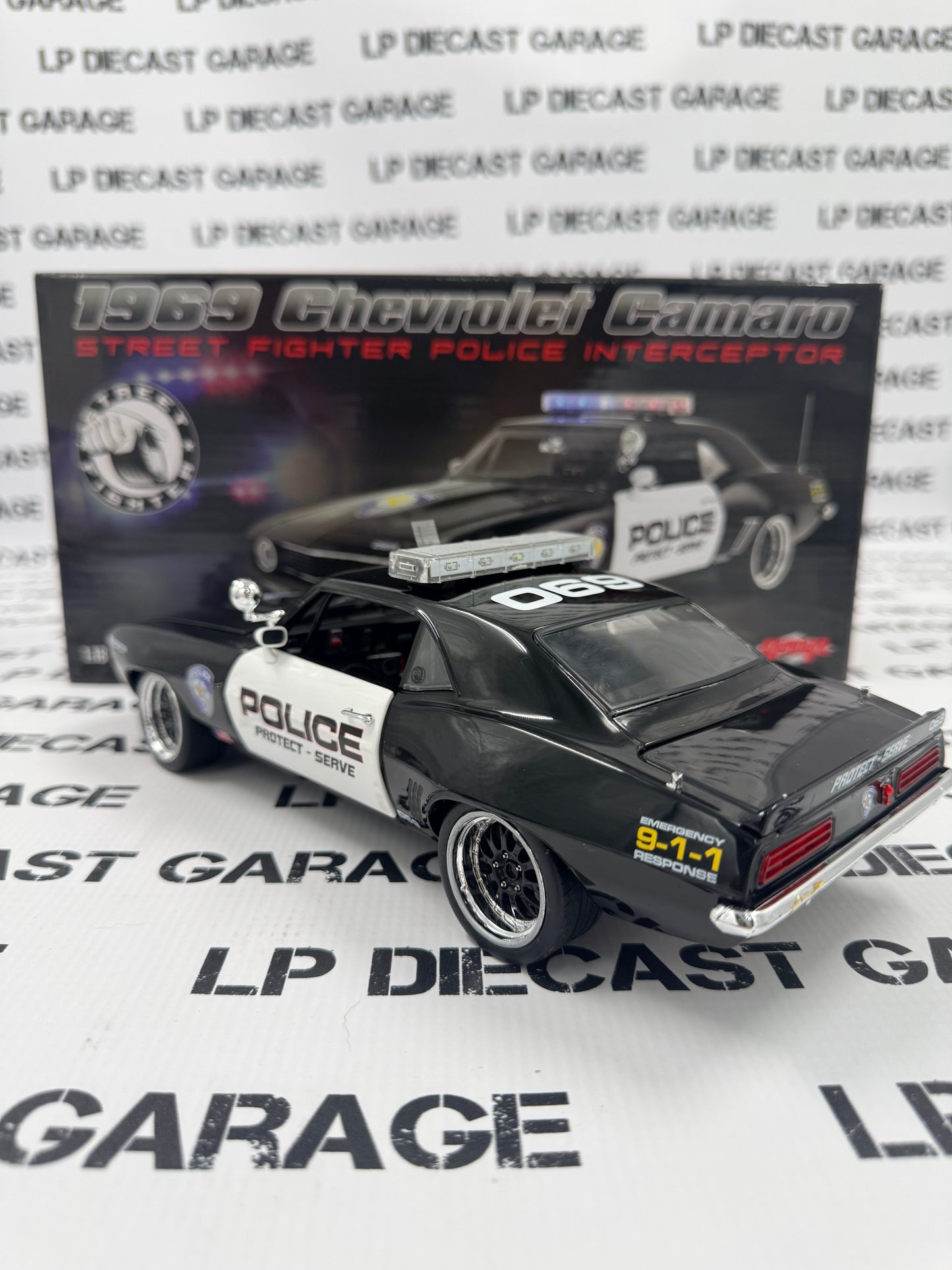 GMP 1969 Chevrolet Camaro Street Fighter Police Interceptor 1:18 Diecast Sample Car 18935