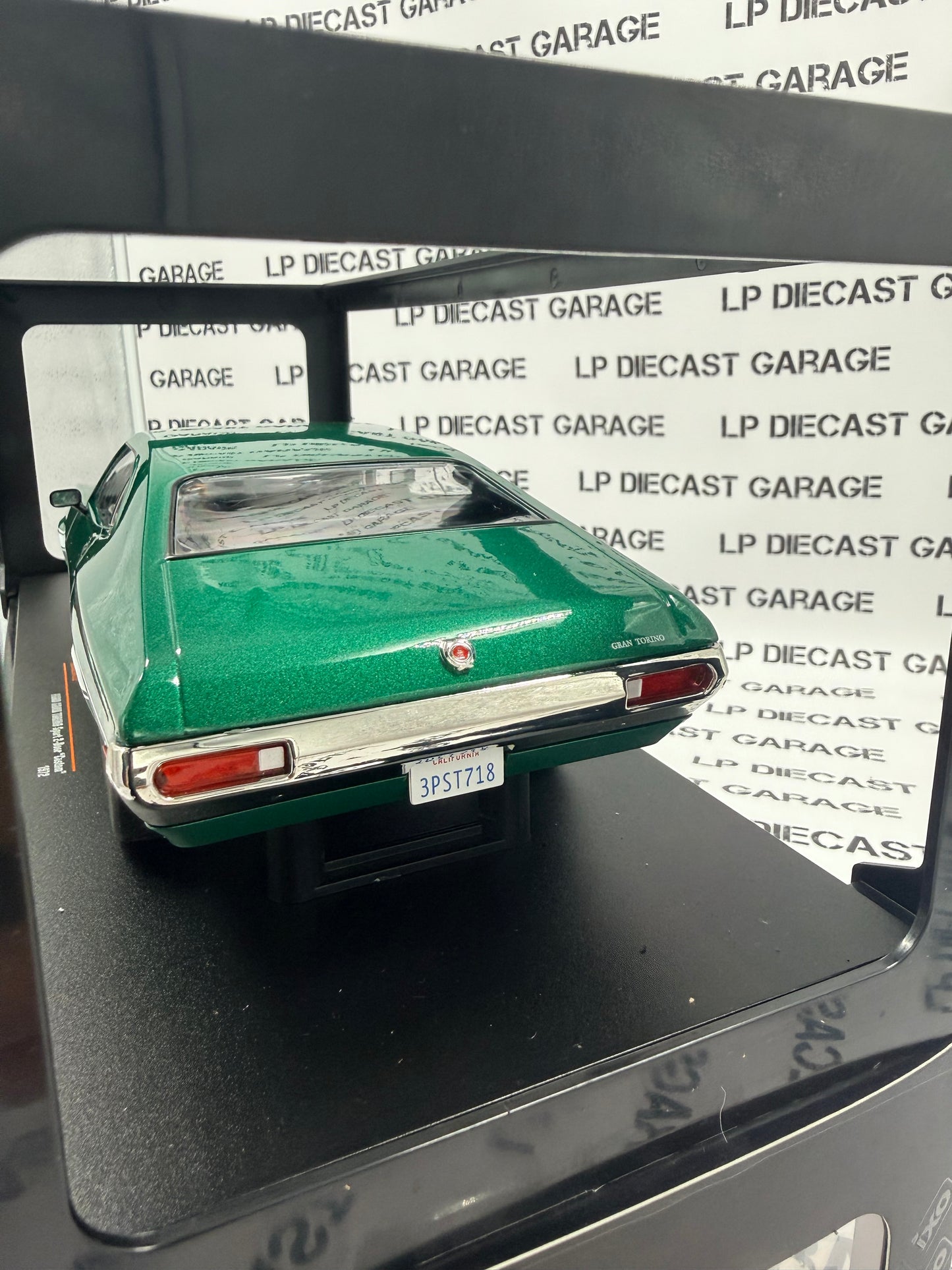 IXO Models 1972 Ford Gran Torino Sport Green Custom 1:18 Diecast Fast & Furious