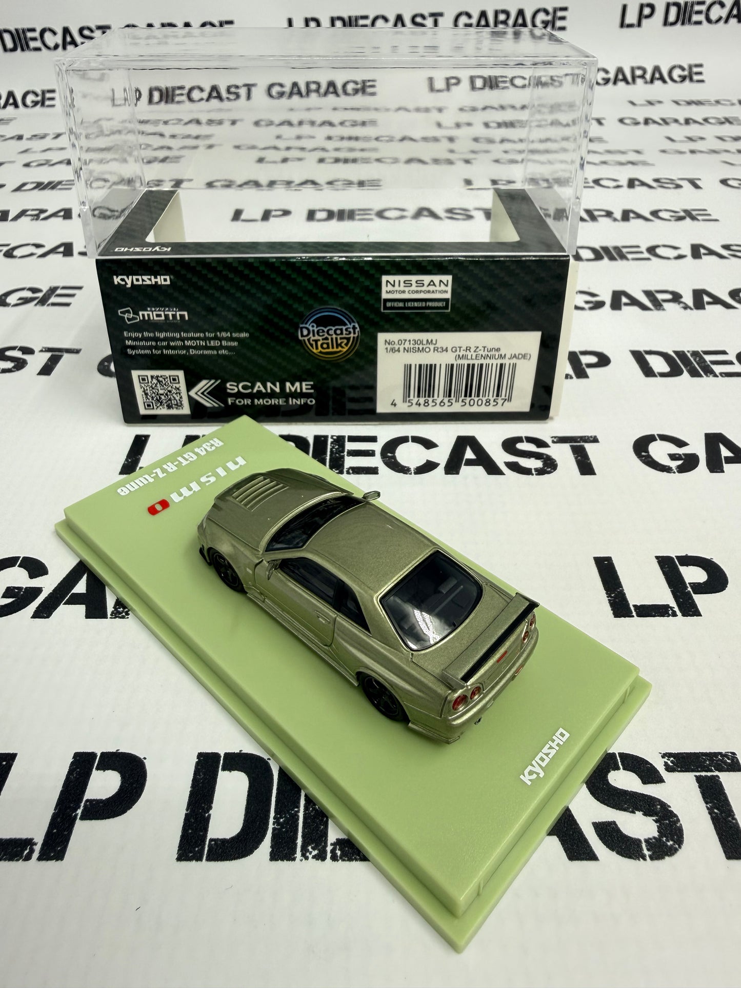 KYOSHO Nissan Skyline GT-R Nismo Z-Tune Millennium Jade 1:64 Diecast Exclusive