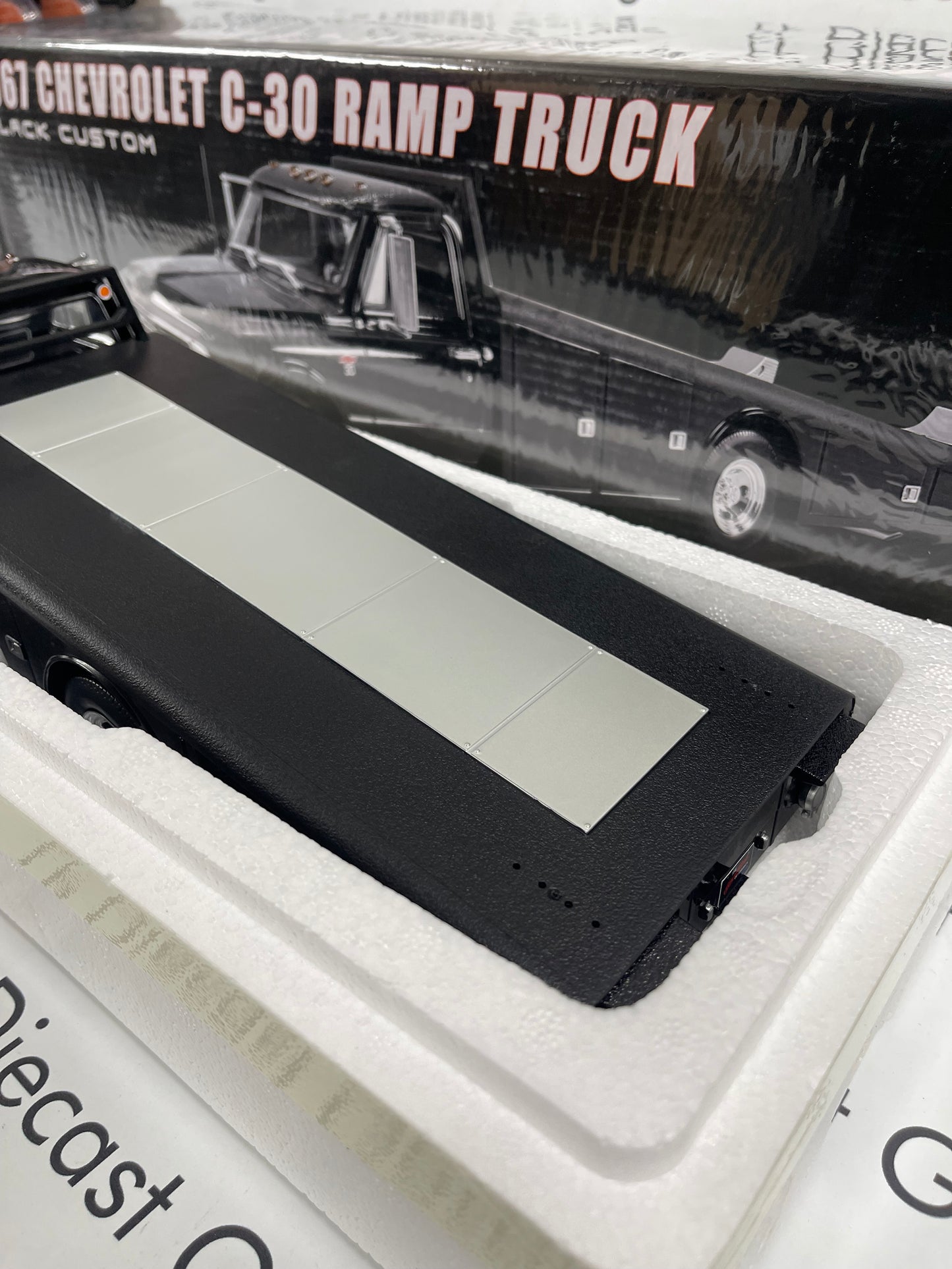 ACME 1967 Chevrolet C-30 Ramp Truck Black Custom 1:18 Diecast A1801710