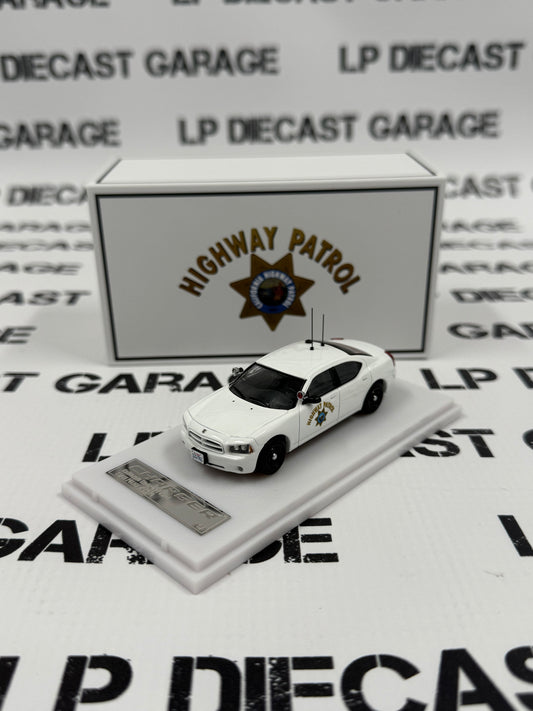 ROLLIN Dodge Charger California Highway Patrol Slicktop 1:64 Diecast SMPV