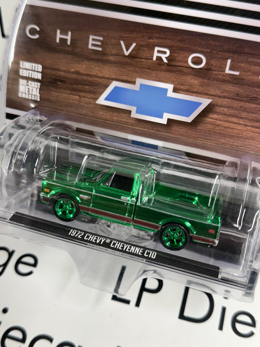 CHROME CHASE GREENLIGHT 1972 Chevrolet Cheyenne C10 Black Short Bed 1:64 Diecast Truck