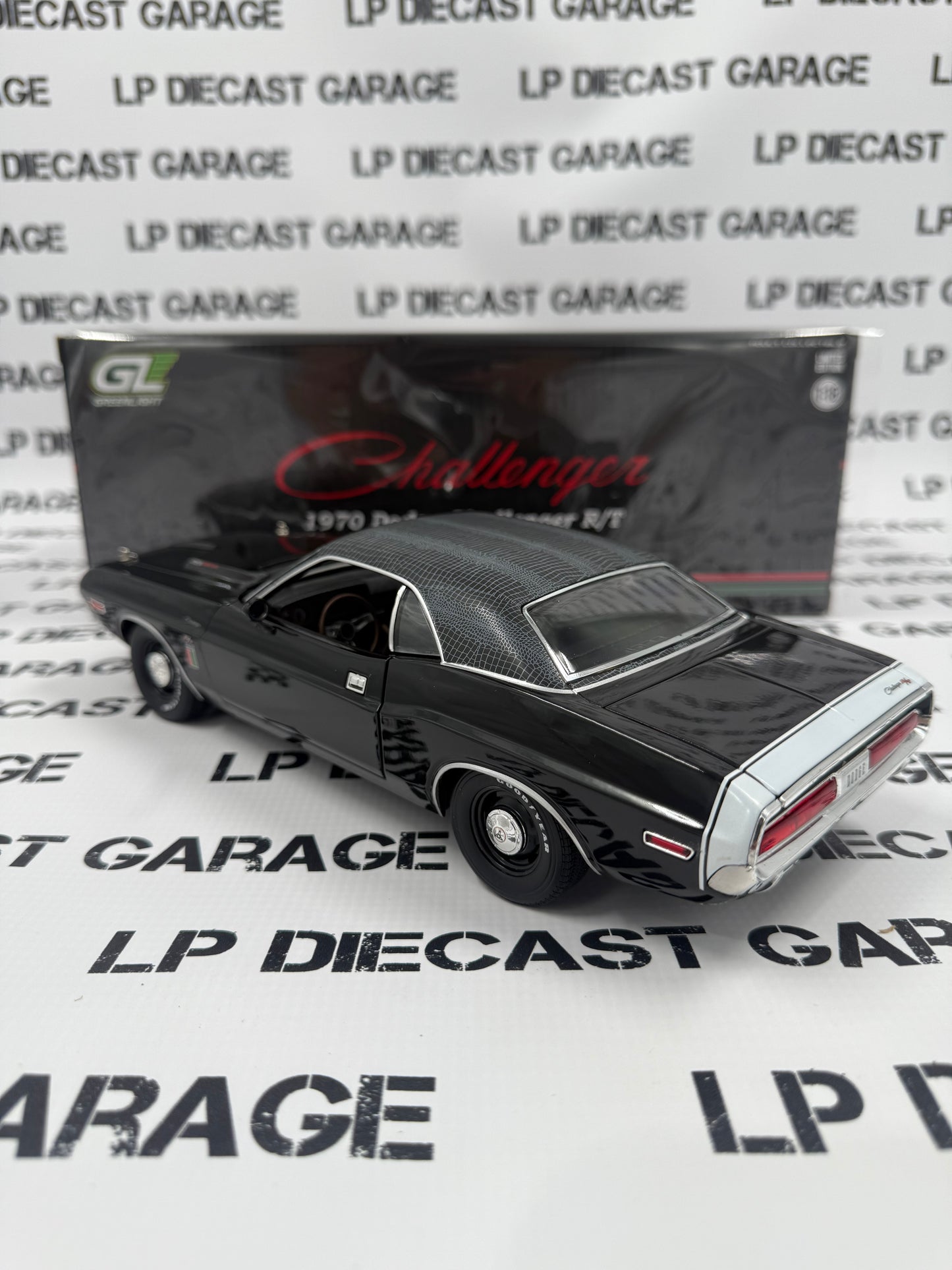 GREENLIGHT 1970 Dodge Challenger R/T 426 Hemi 1:18 Diecast Black Ghost