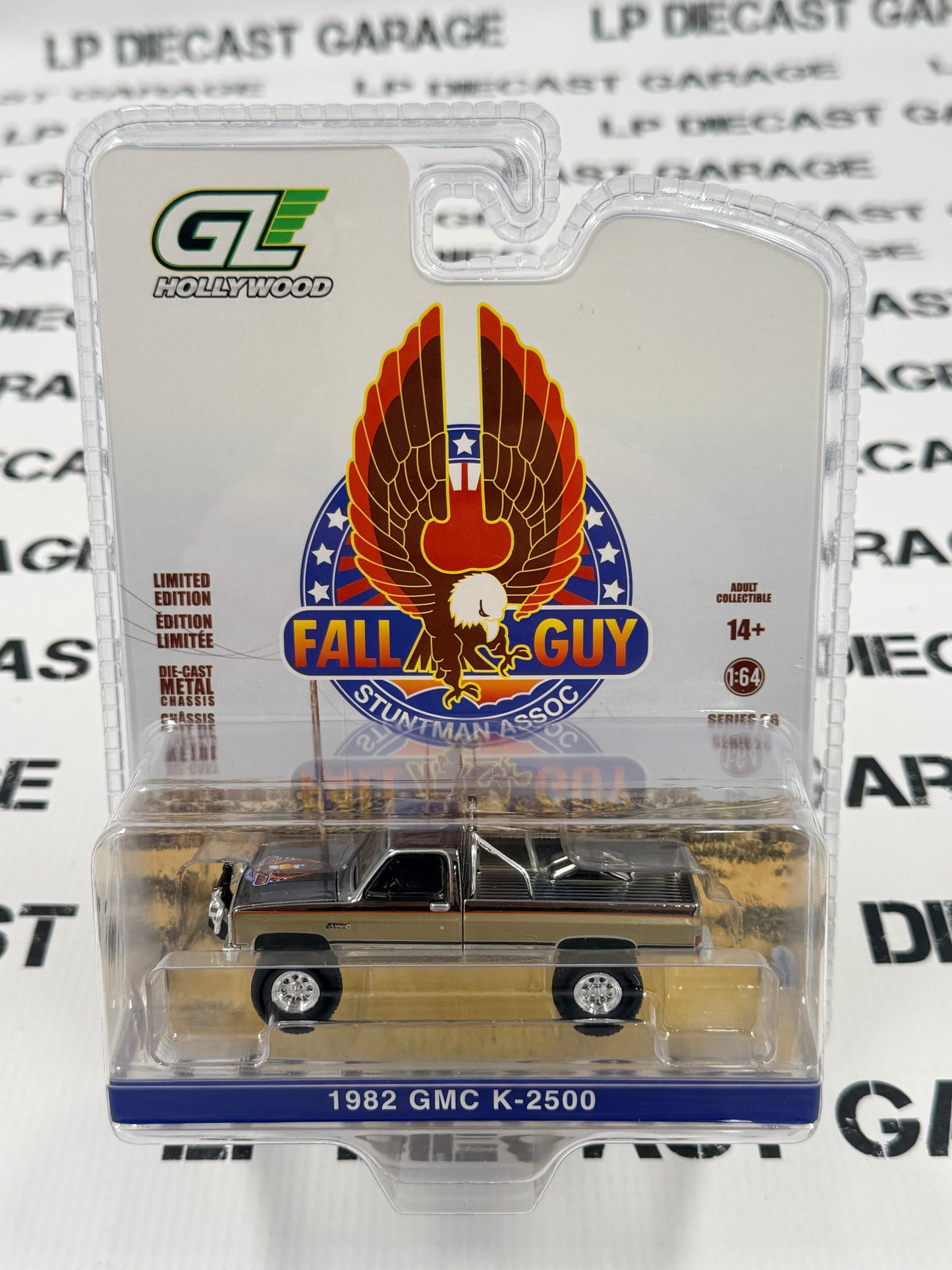 CHROME CHASE GREENLIGHT 1982 GMC K2500 Fall Guy 1:64 Diecast Hollywood