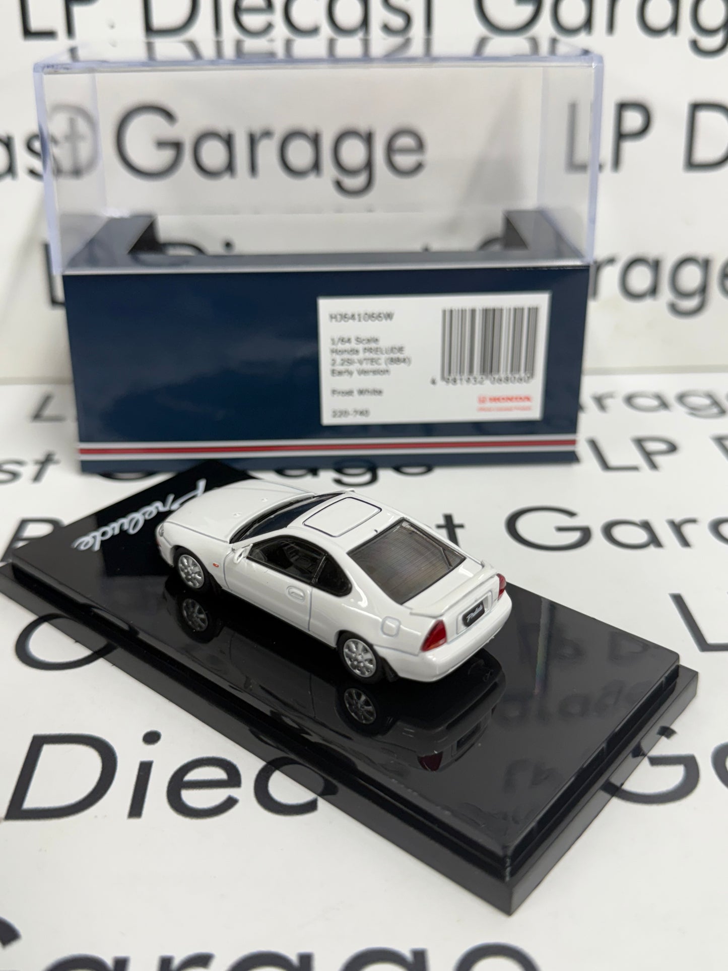 HOBBY JAPAN Honda Prelude 2.2Si VTEC BB4 Frost White 1:64 Diecast