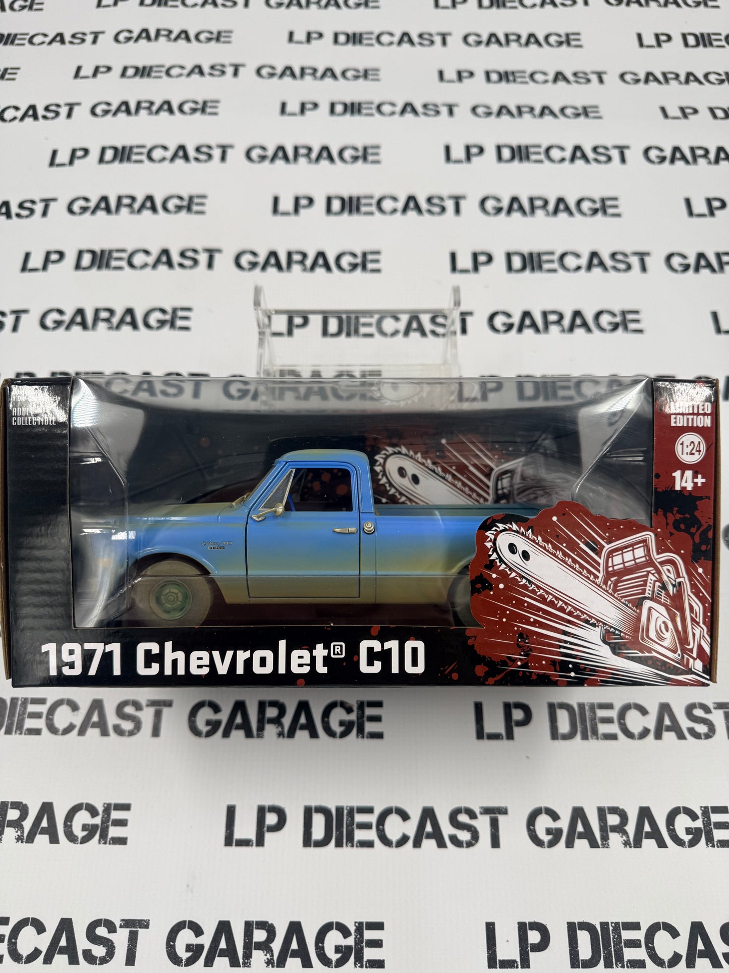 CHASE GREENLIGHT 1971 Chevrolet C10 1:24 Diecast Texas Chainsaw Truck