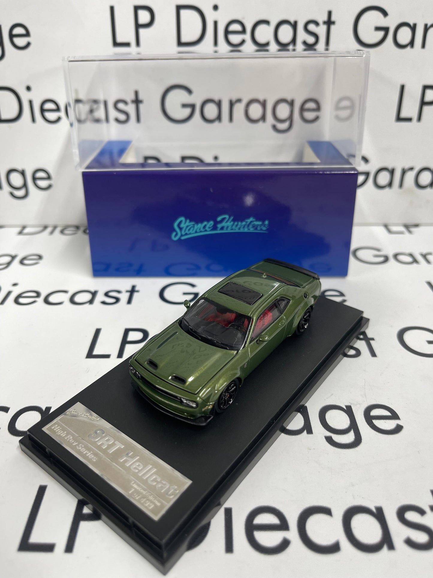 STANCE HUNTERS 2023 Dodge Challenger SRT Hellcat Green 1:64 Diecast