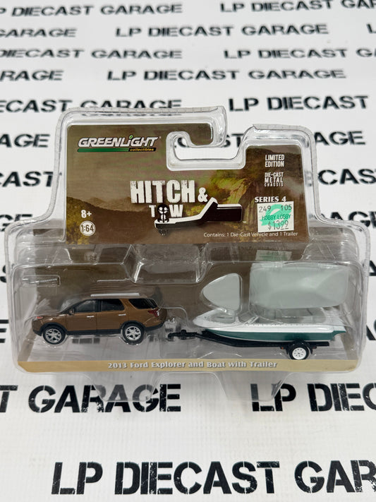 GREENLIGHT 2013 Ford Explorer w/ Boat Brown 1:64 Diecast Hitch & Tow