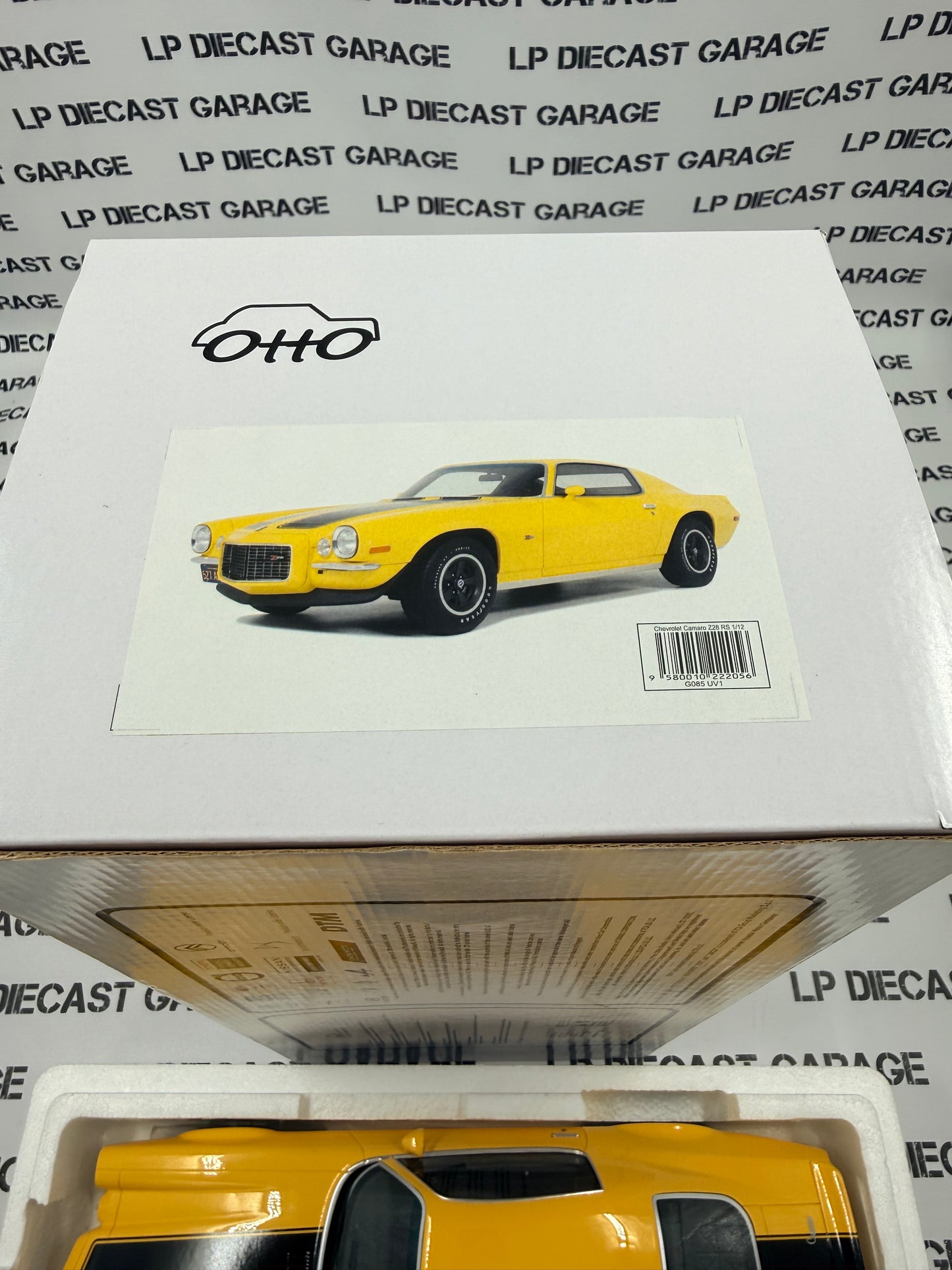 OTTO MOBILE 1970 Chevrolet Camaro Z28 Yellow 1:12 Scale Resin Model G085