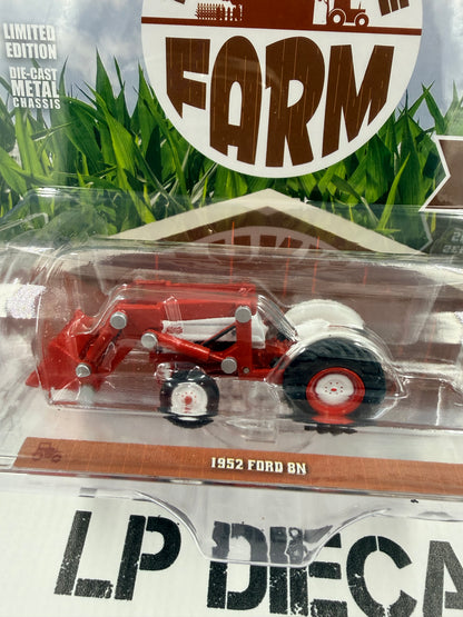 GREENLIGHT 1952 Ford 8N Tractor w/ Loader 1:64 Diecast Down on the Farm