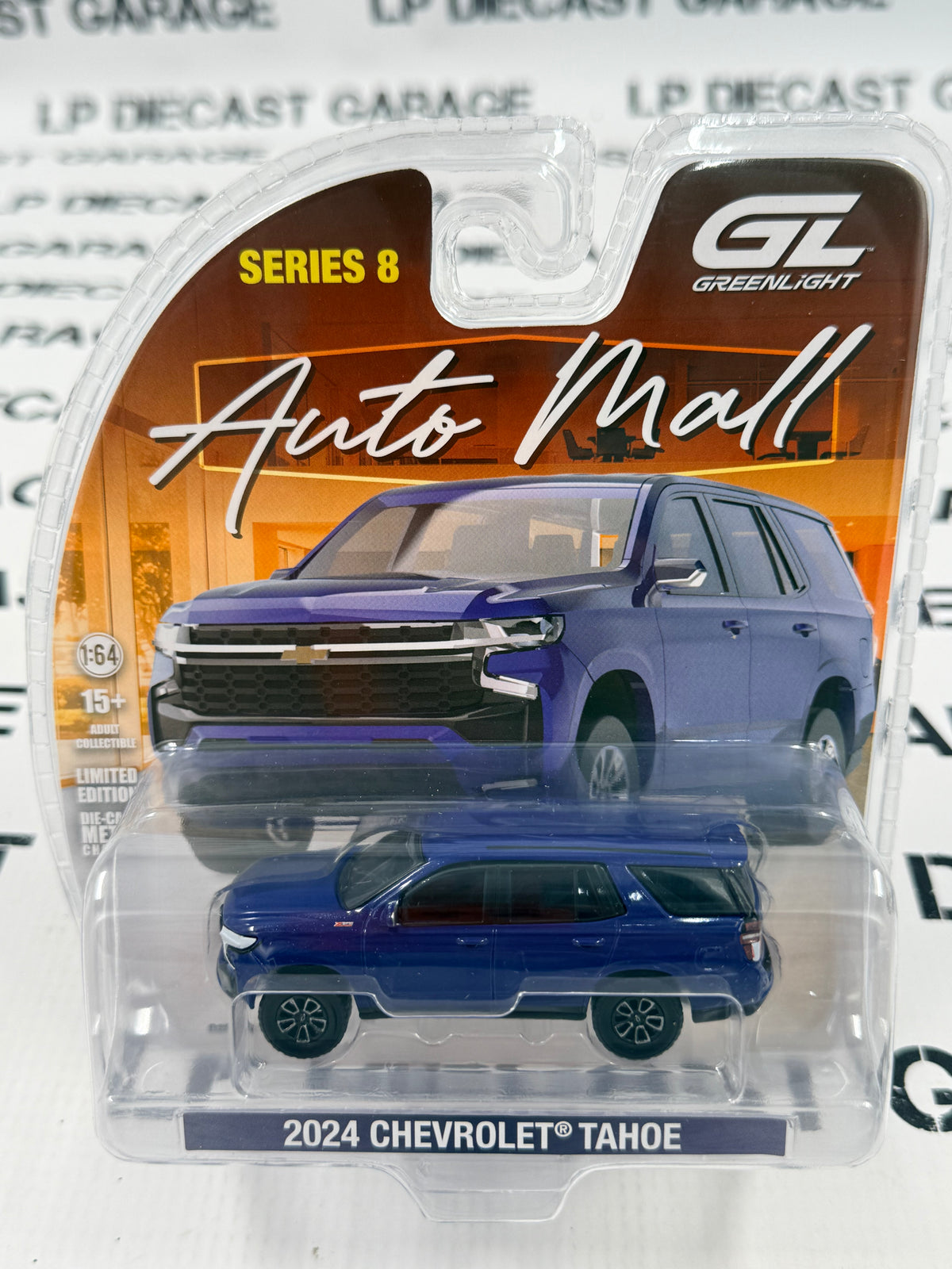 GREENLIGHT 2024 Chevrolet Tahoe Midnight Blue 1:64 Diecast Auto Mall