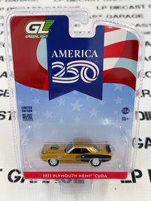 GREENLIGHT 1971 Plymouth Hemi Cuda Gold 1:64 Diecast America 250 Edition