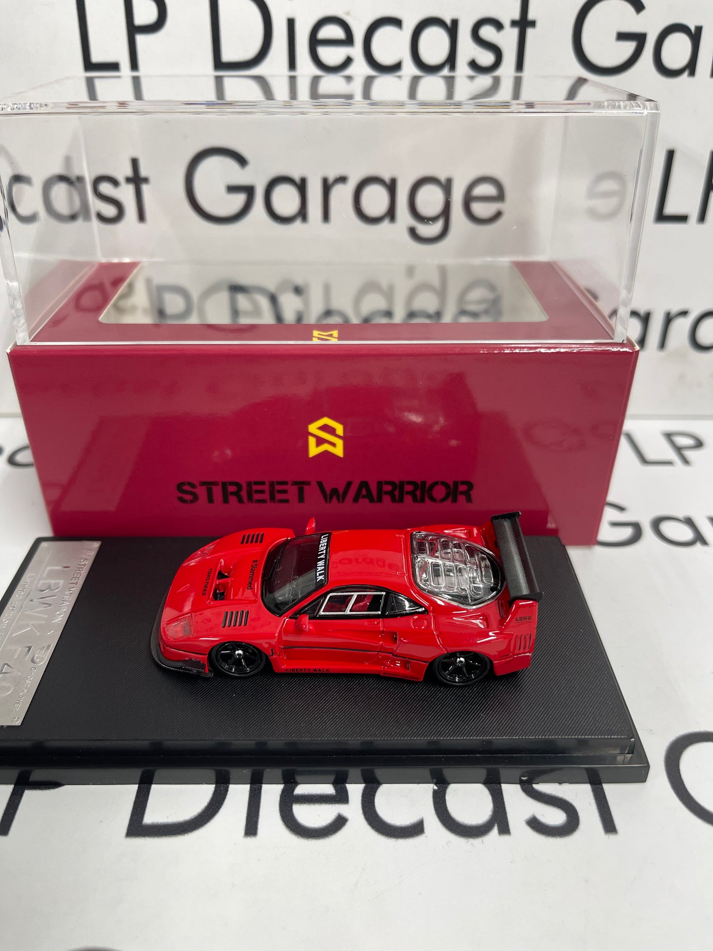 STREET WARRIOR Ferrari F40 LBWK Red 1:64 Diecast Ghost Player