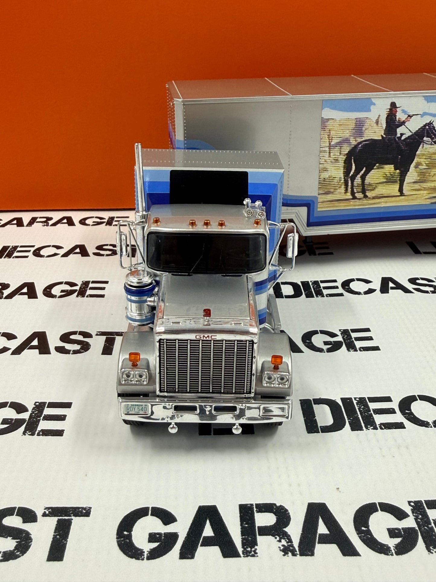 IXO Models 1980 GMC General w/ Trailer 1:43 Diecast Semi Truck Smokey Bandit 2