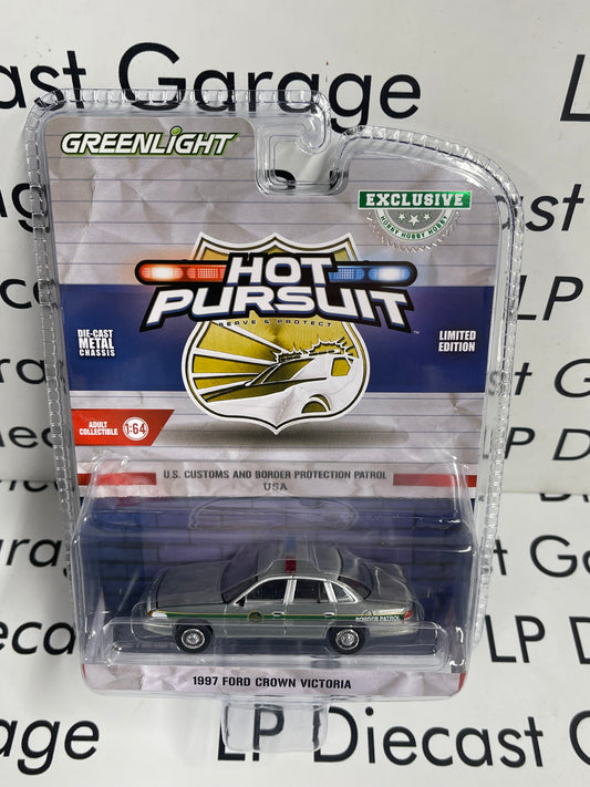 RAW CHASE GREENLIGHT 1997 Ford Crown Victoria Border Patrol 1:64 Diecast Hot Pursuit