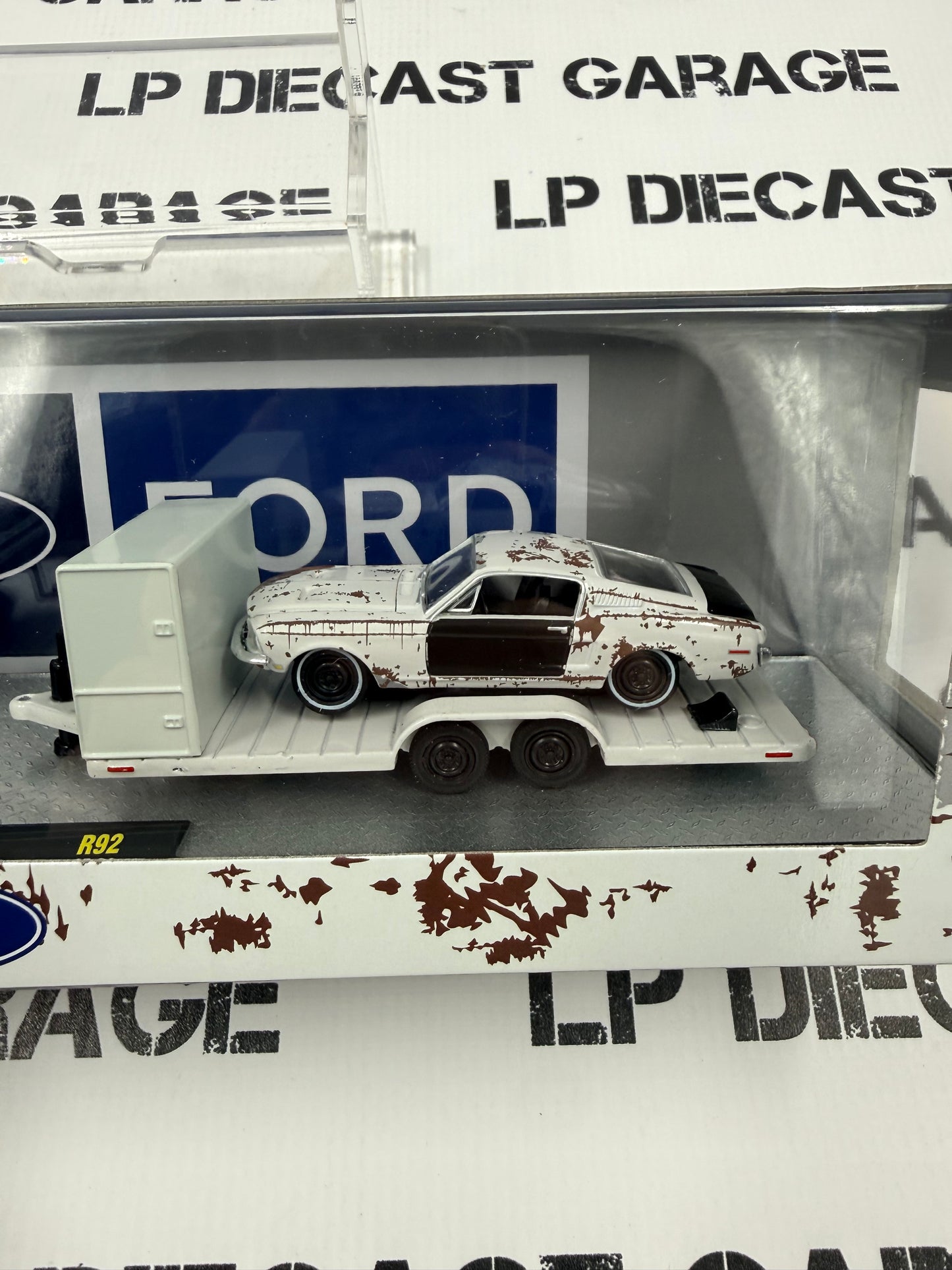 M2 1972 Ford F-250 Ranger 4X4 & 1969 Ford Mustang GT 390 1:64 Diecast Haulers