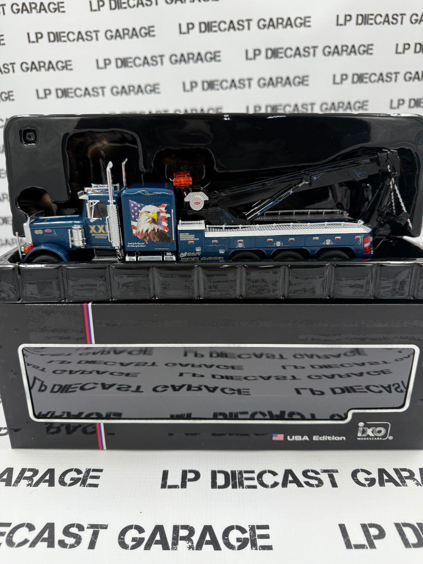 IXO Models 1980 Peterbilt 359 Wrecker XXL Towing Recovery 1:43 Diecast