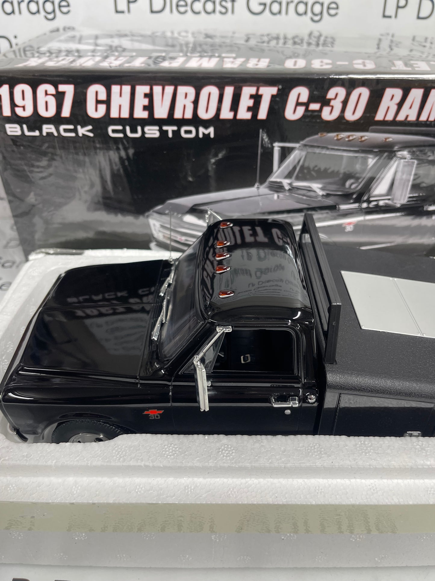 ACME 1967 Chevrolet C-30 Ramp Truck Black Custom 1:18 Diecast A1801710