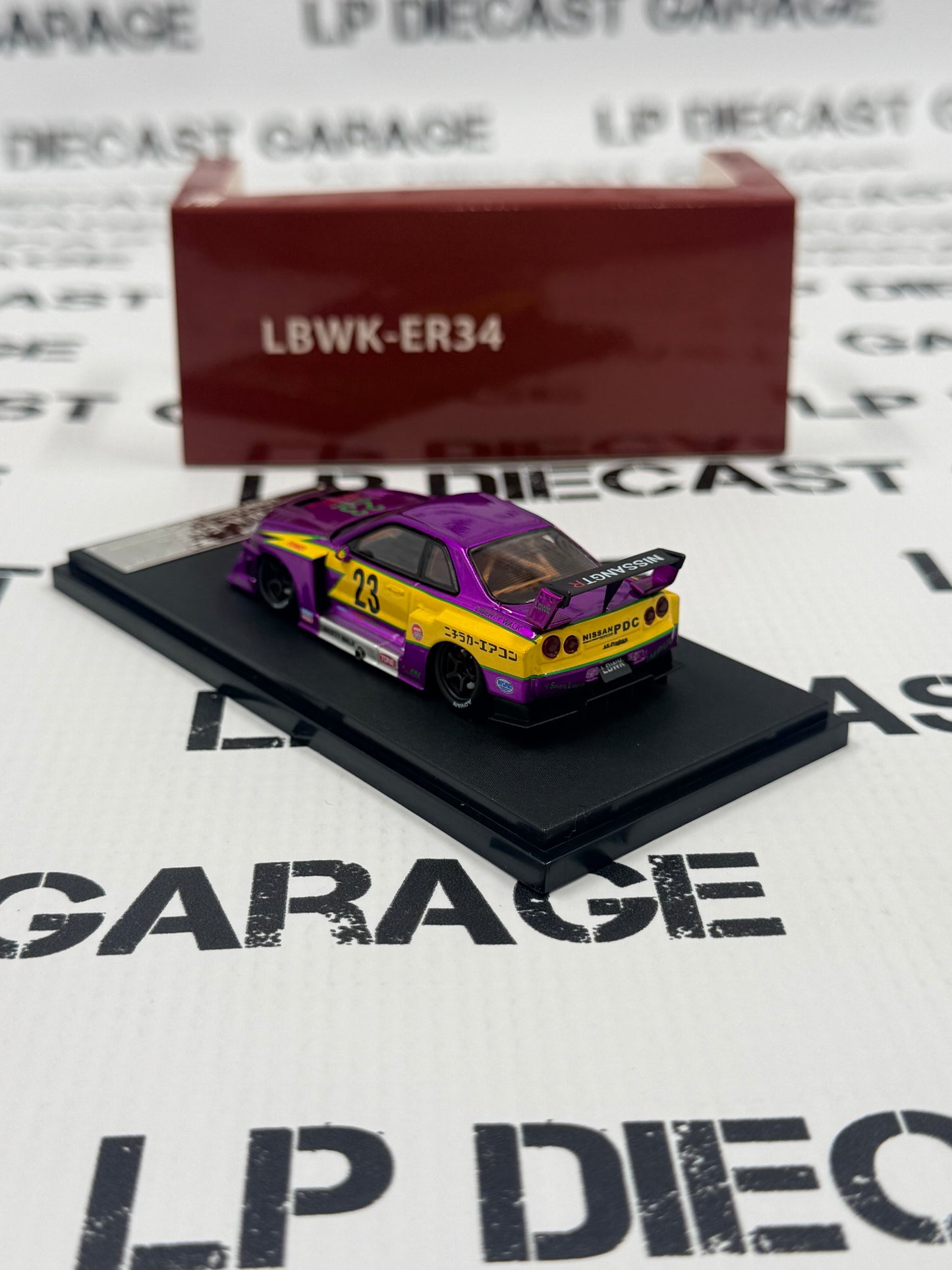 STREET WEAPON Nissan Skyline LBWK-ER34 Metallic Purple 1:64 Diecast Ghost Player