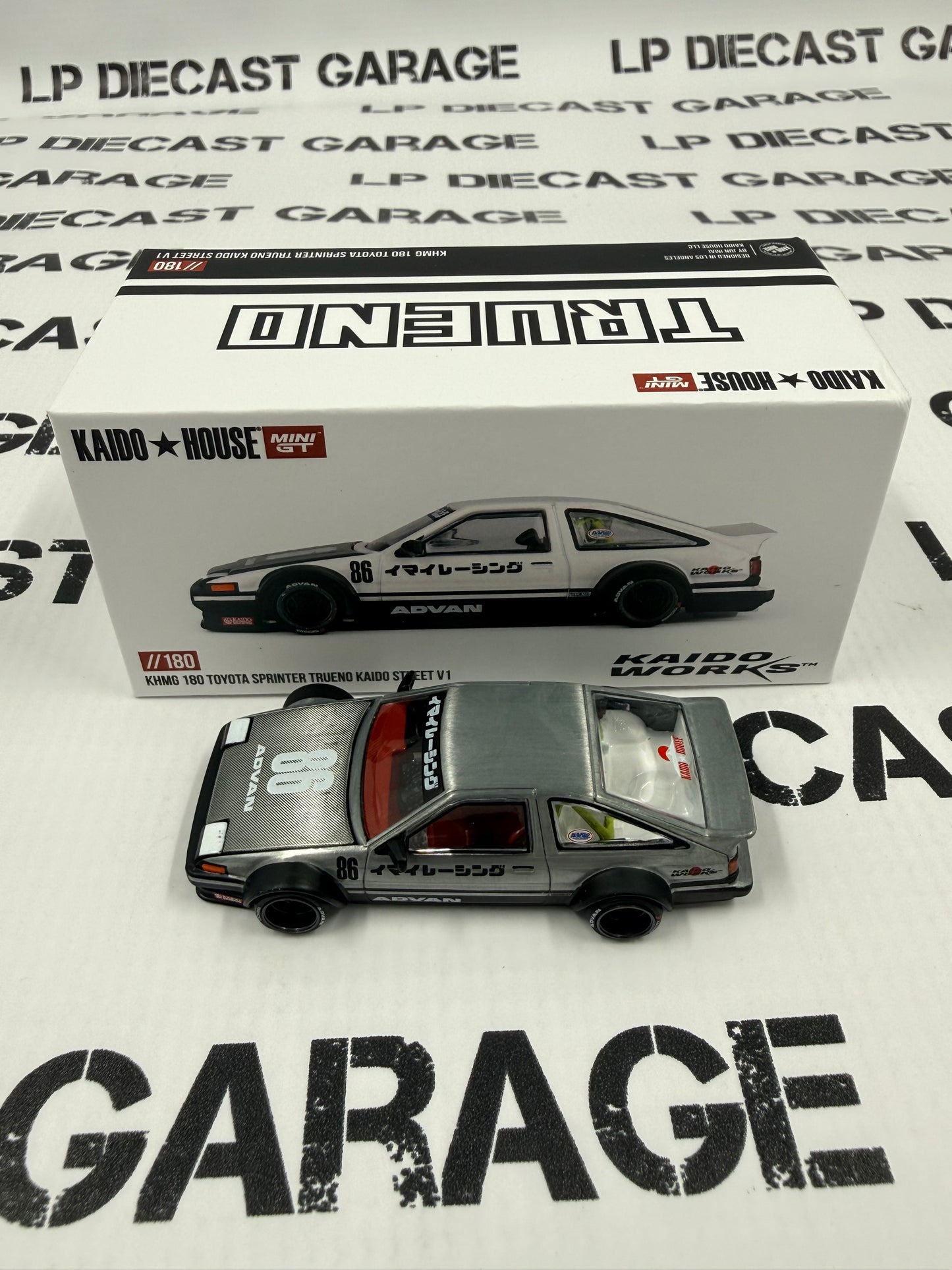 RAW CHASE MINI GT KAIDO HOUSE Toyota Sprinter Trueno V1 White 1:64 Diecast
