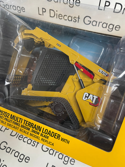 DIECAST MASTERS CAT 297D2 Multi Terrain Loader w/ Attachments 1:16 Diecast