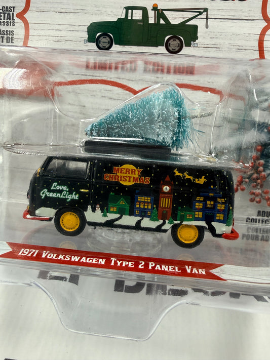 GREENLIGHT 1971 VW Type 2 Panel Van w/ Tree 1:64 Diecast Christmas 2025