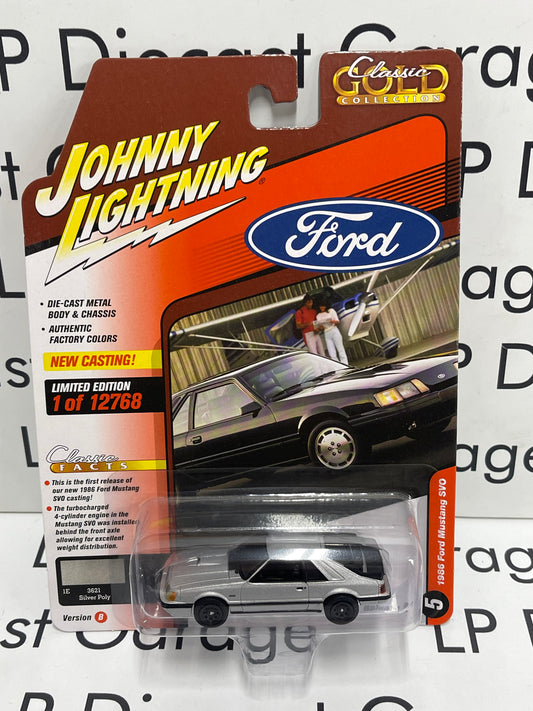 JOHNNY LIGHTNING 1986 Ford Mustang SVO Silver Gold Classic 1:64 Diecast