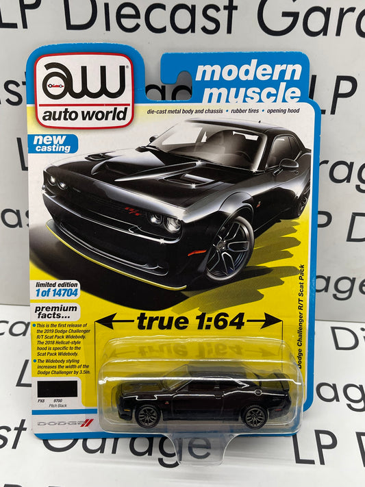AUTO WORLD 2019 Dodge Challenger R/T Scat Pack Pitch Black Modern Muscle 1:64 Diecast