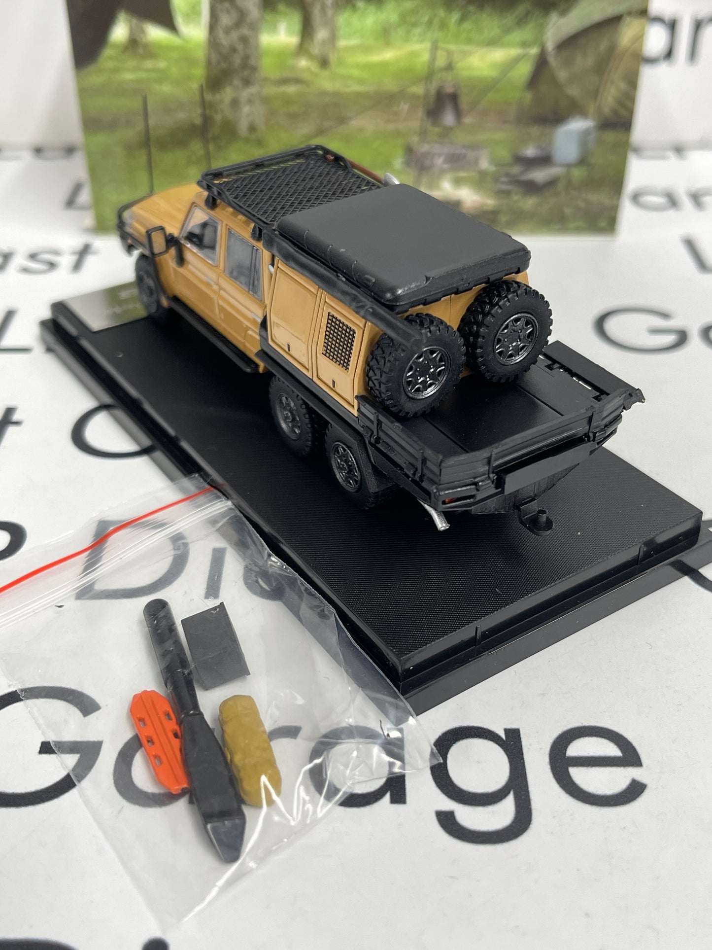 AUTOBOTS MODELS Toyota Land Cruiser 6x6 Expedition Vehicle 1:64 Diecast