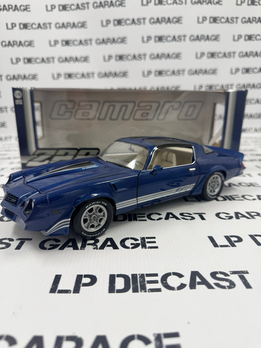 GREENLIGHT 1980 Chevrolet Camaro Z28 Dark Blue T-Tops 1:18 Diecast