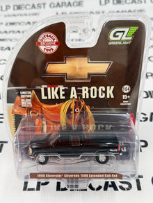 GREENLIGHT 1998 Chevrolet Silverado 1500 4x4 Black 1:64 Diecast OBT Exclusive
