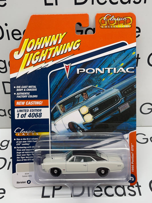 JOHNNY LIGHTNING 1966 Pontiac GTO Cameo Ivory White 1:64 Diecast