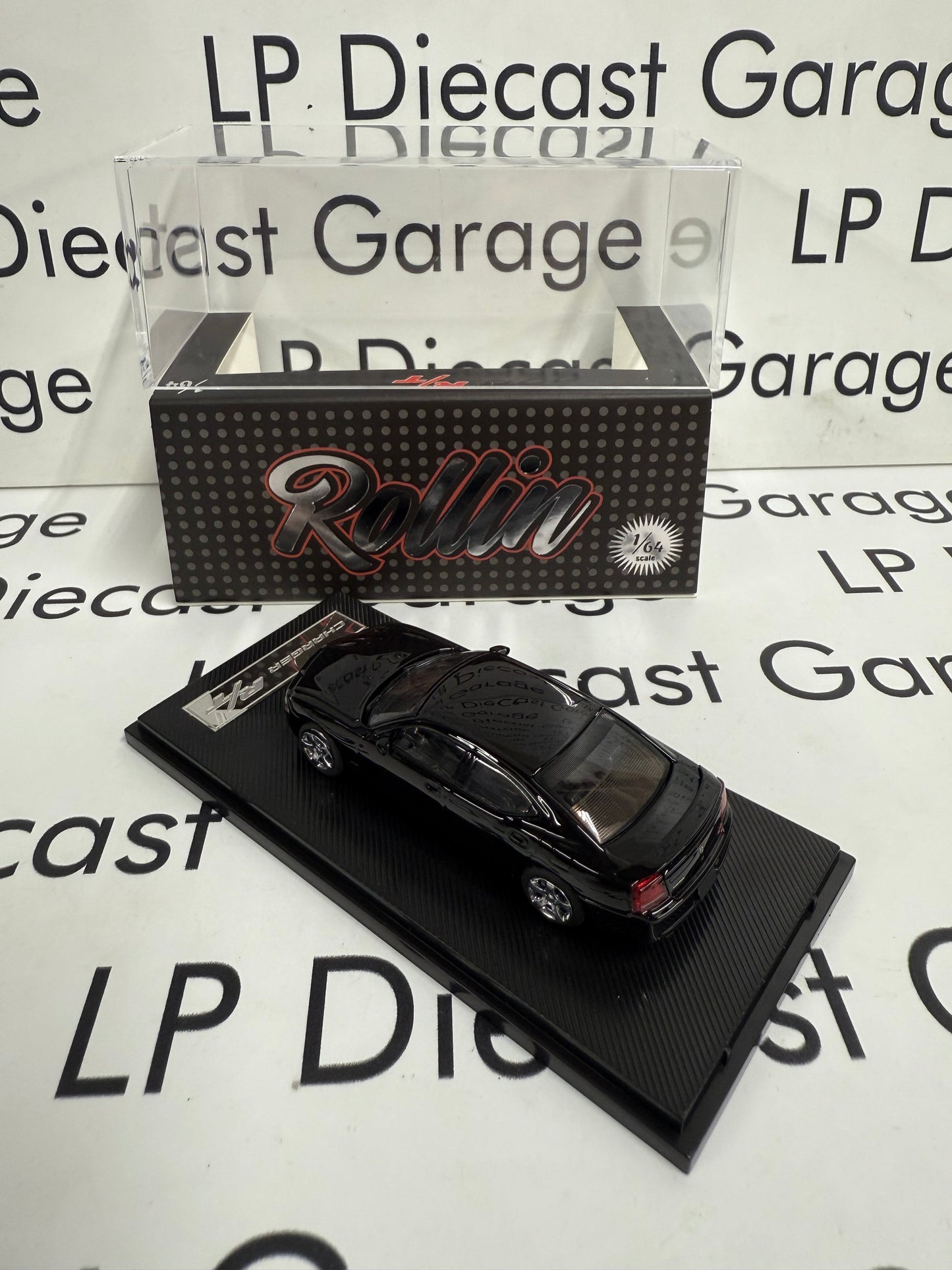 ROLLIN 2008 Dodge Charger R/T Black Sedan 1:64 Diecast