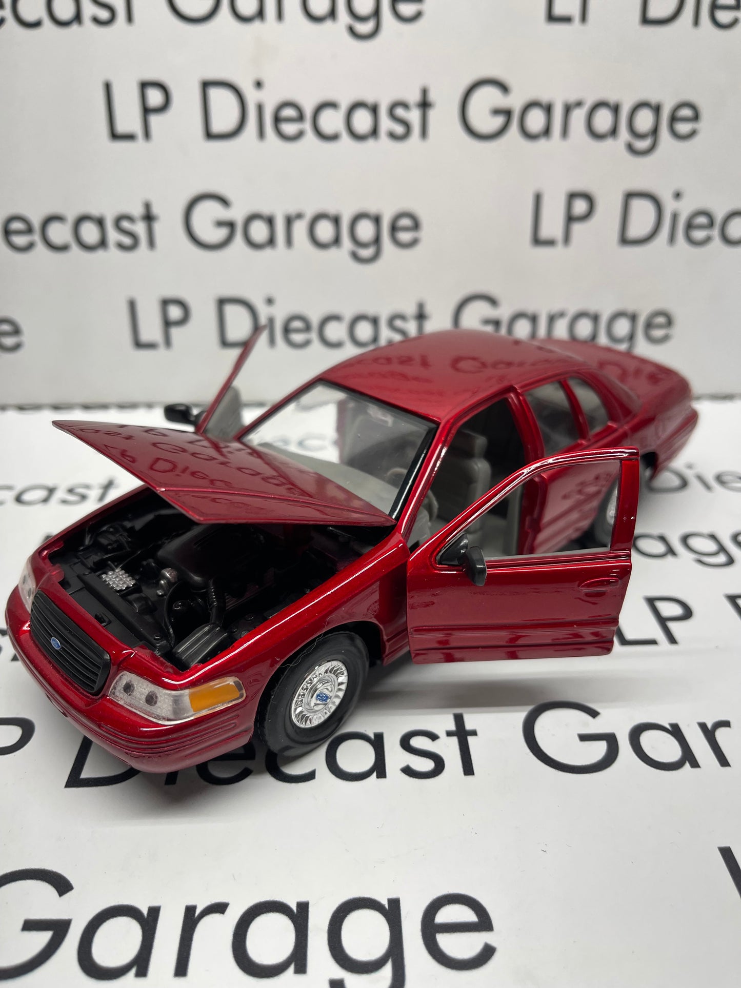 WELLY 1999 Ford Crown Victoria Unmarked Police Cars 1:24 Diecast Your Choice Blue Red or Black