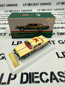 SUN STAR 1979 Lincoln Continental Town Car 1:64 Diecast Christmas Edition