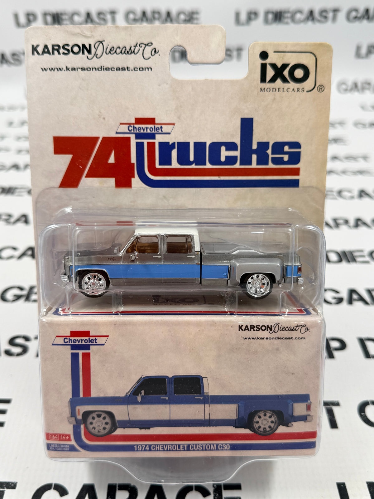RAW CHASE IXO Models 1974 Chevrolet Custom C30 Blue & White 1:64 Diecast Exclusive