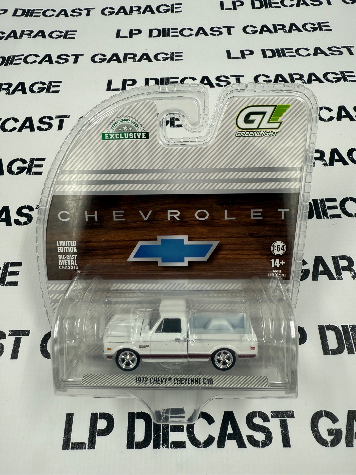 GREENLIGHT 1972 Chevy Cheyenne C10 White 1:64 Diecast