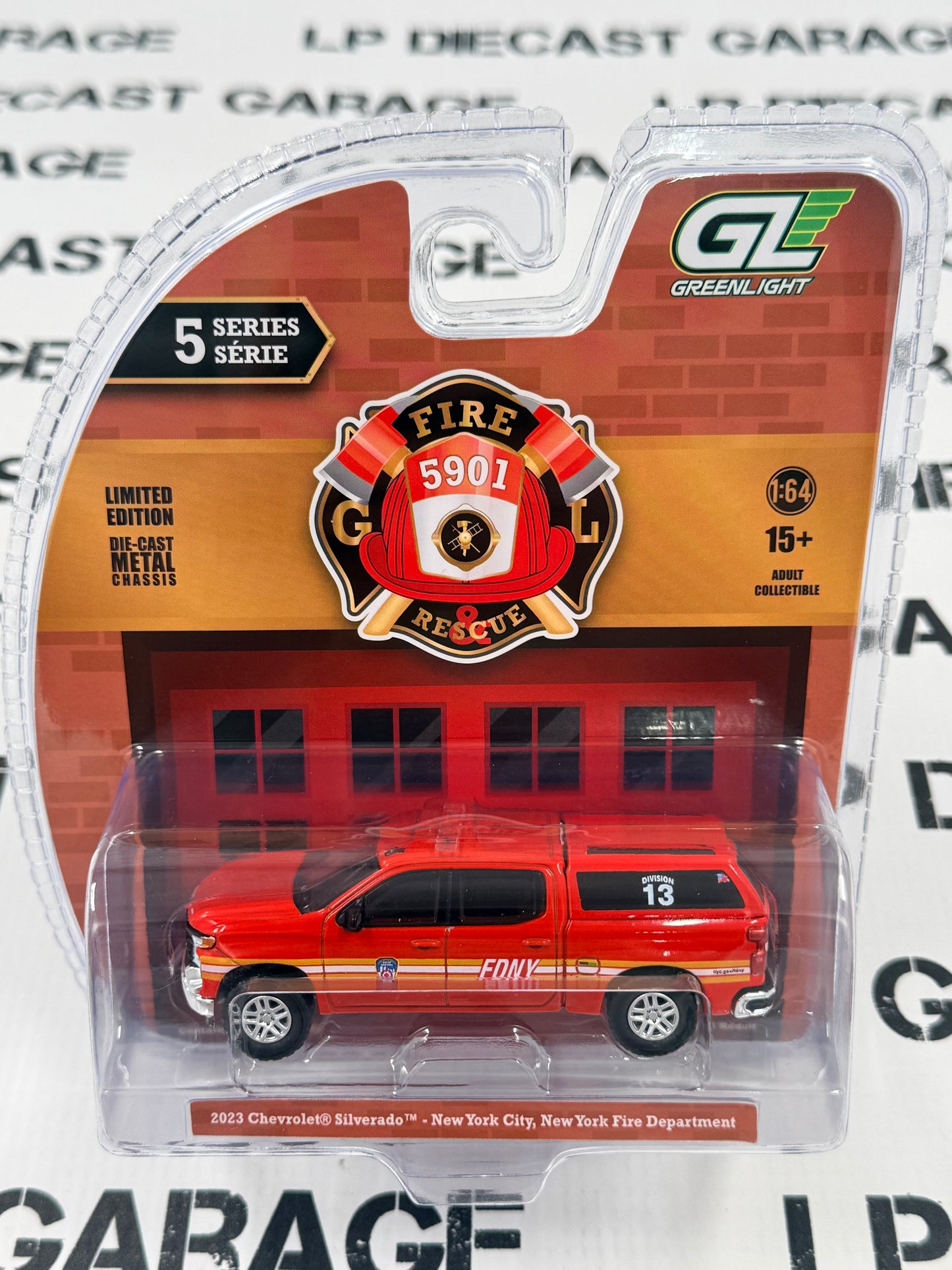 GREENLIGHT 2023 Chevrolet Silverado FDNY New York 1:64 Diecast Fire Rescue