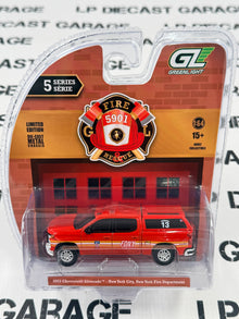 GREENLIGHT 2023 Chevrolet Silverado FDNY New York 1:64 Diecast Fire Rescue