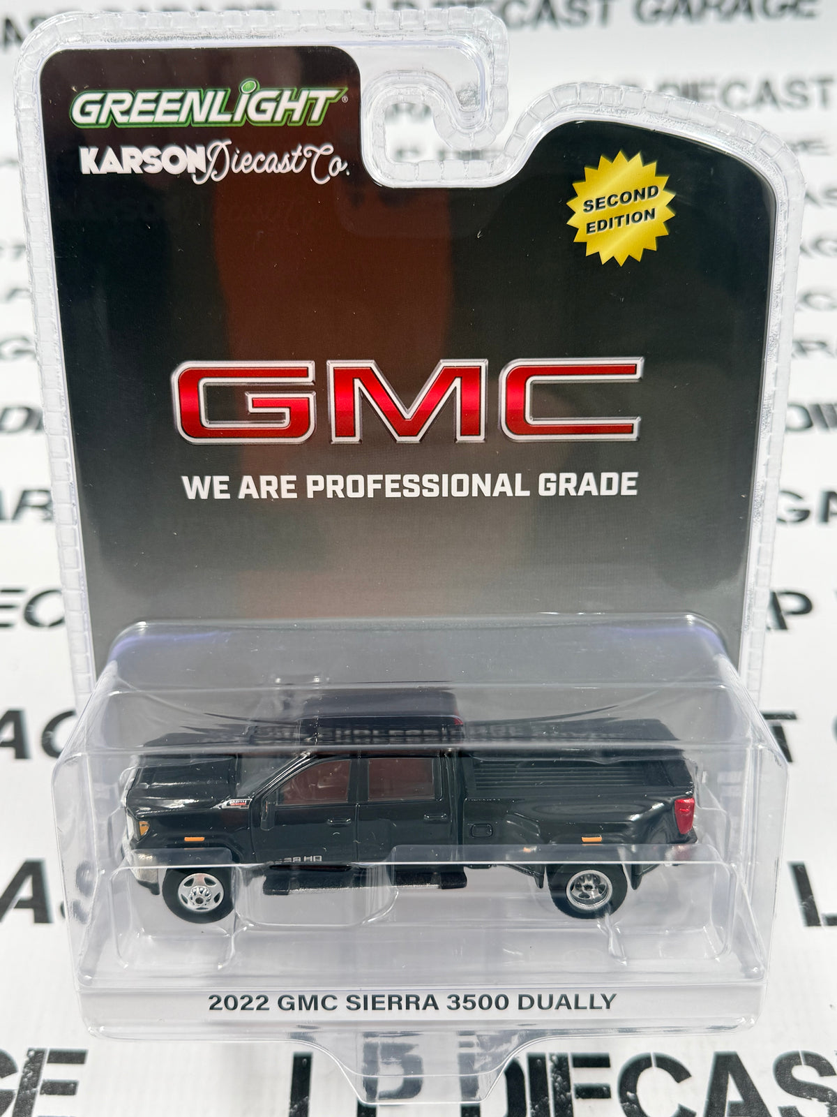 GREENLIGHT 2022 GMC Sierra 3500 Black Dually 1:64 Diecast Exclusive