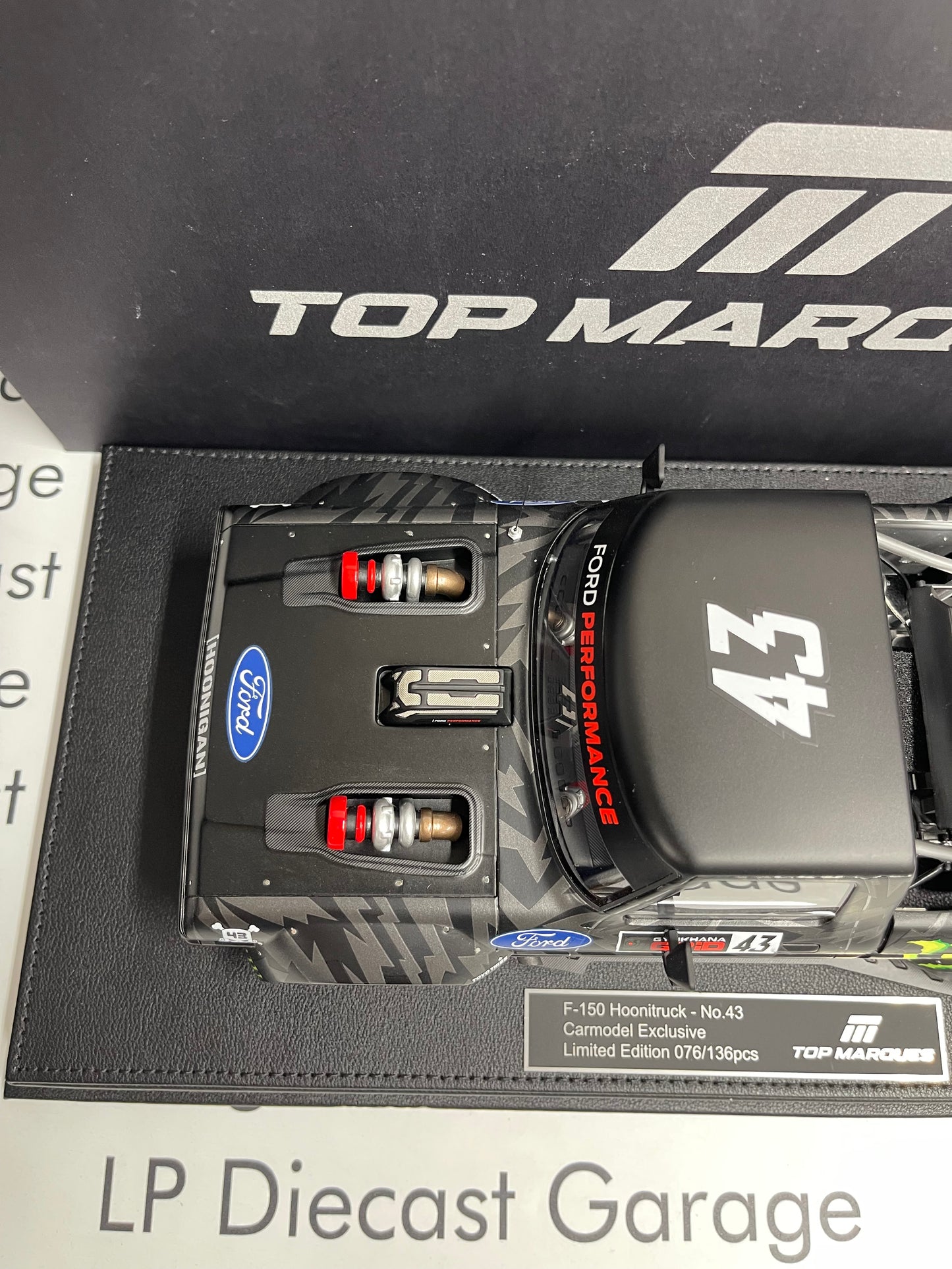 TOP MARQUES Ford F-150 Hoonitruck 1:18 Scale Resin Model Gold Rims