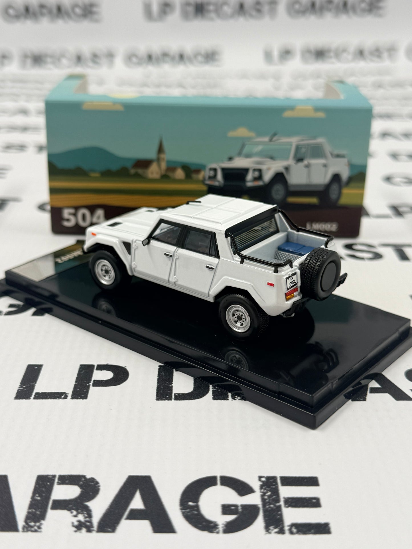 GCD Shadow PRO 1987 Lamborghini LM002 Truck White 1:64 Diecast