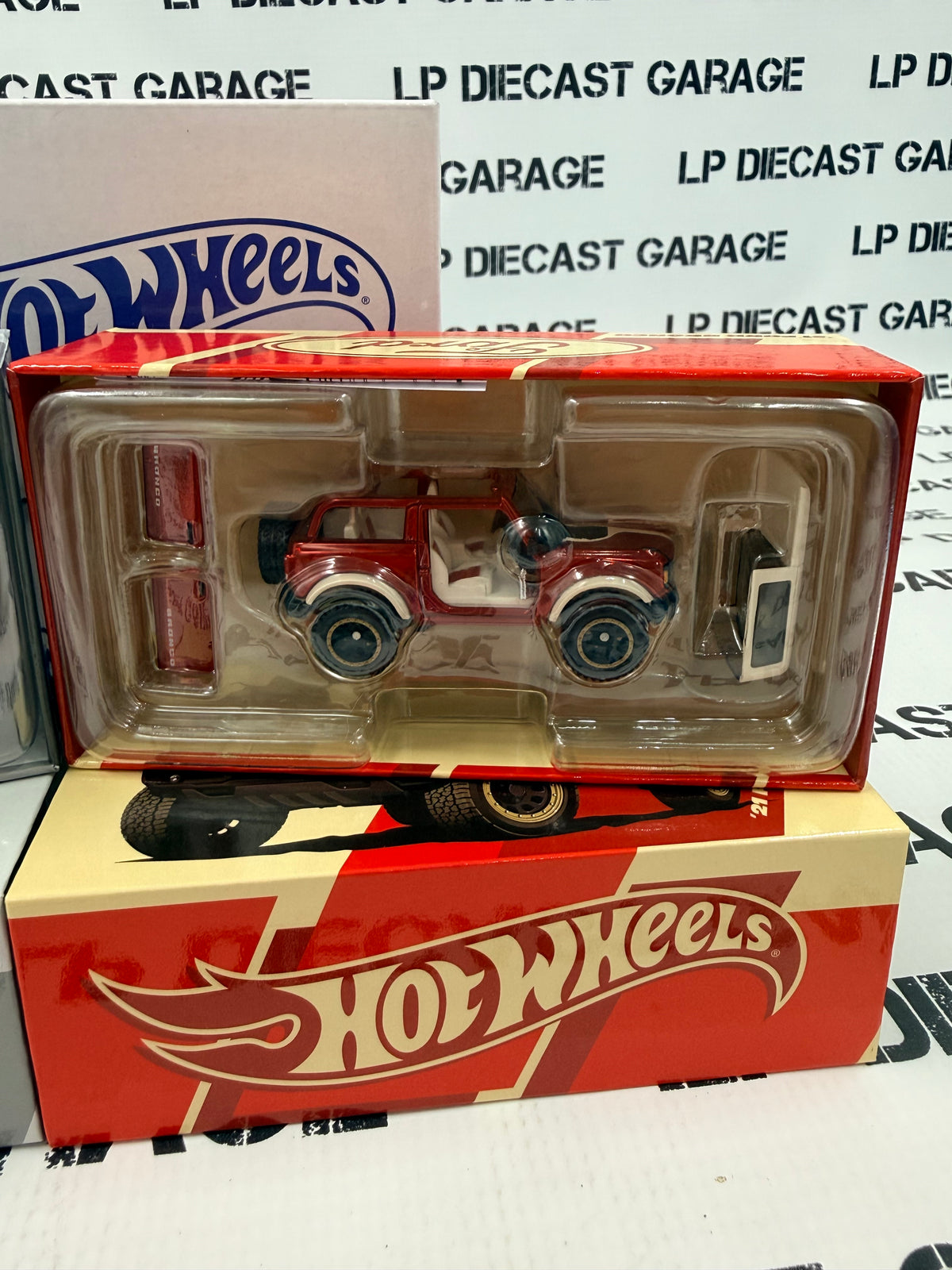 HOT WHEELS '21 Ford Bronco Regular & CHASE Models RLC Club 1:64 Diecast