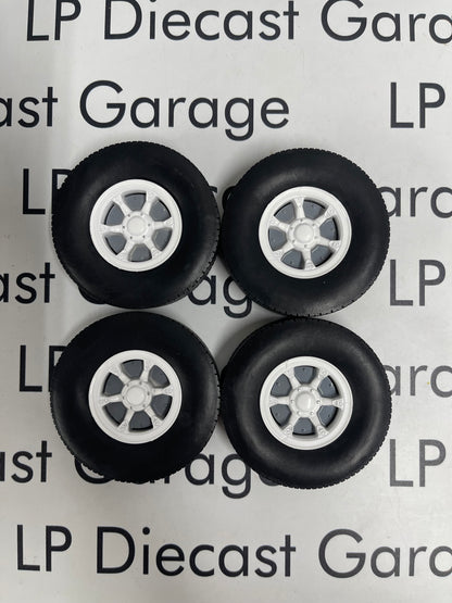 KK Scale Road Kings White Wagon Type Set of 4 Wheels for Semi Truck 1:18 Diecast