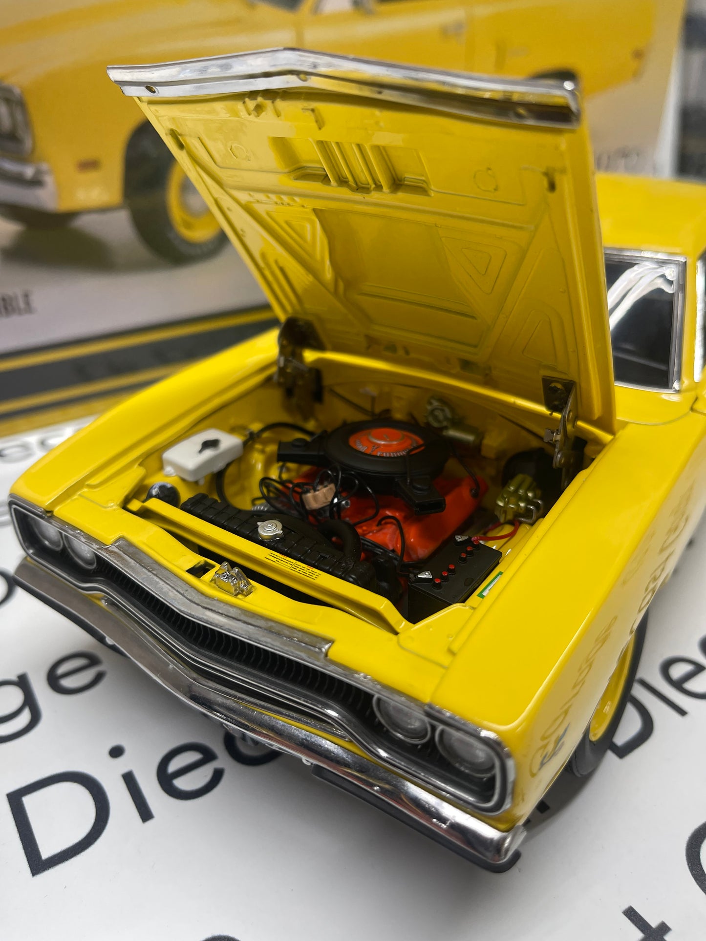 GMP 1970 Plymouth Road Runner Lemon Twist Yellow 1:18 Diecast 18971
