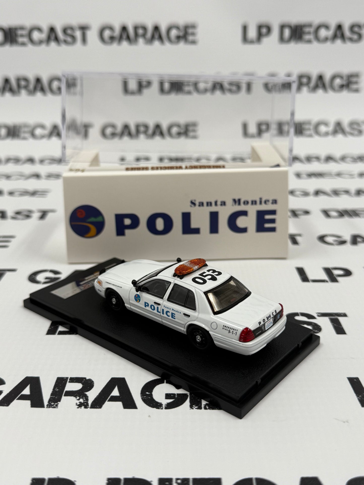 ROLLIN Ford Crown Victoria Santa Monica Police Interceptor White 1:64 Diecast