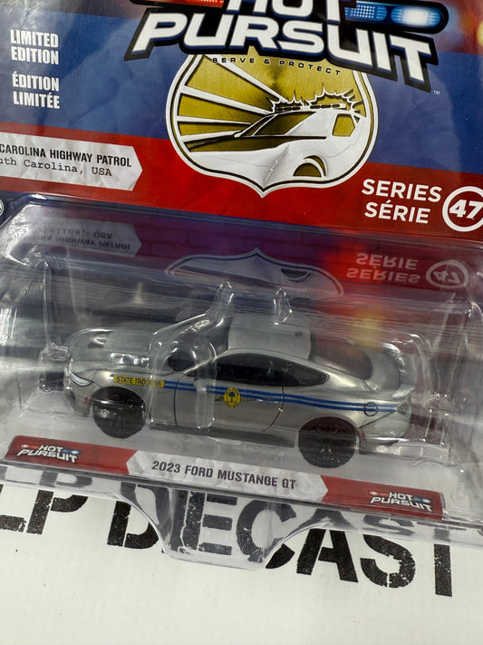 RAW CHASE GREENLIGHT 2023 Ford Mustang GT South Carolina Highway Patrol 1:64 Diecast Hot Pursuit