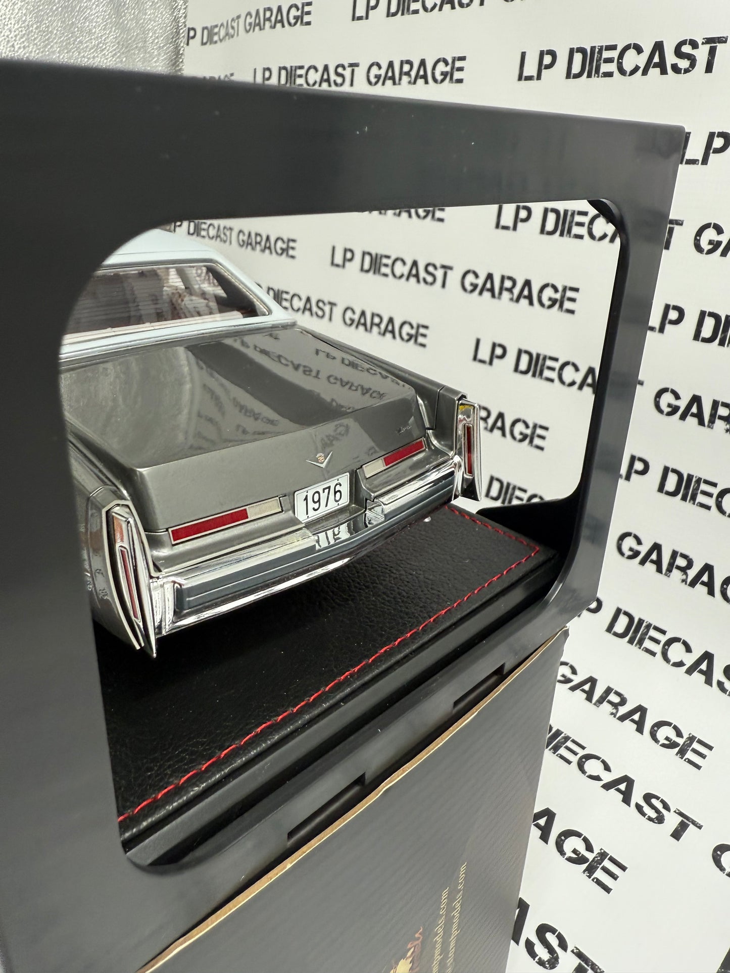 STAMP MODELS 1976 Cadillac Coupe Deville Academy Gray Metallic 1:18 Resin Model
