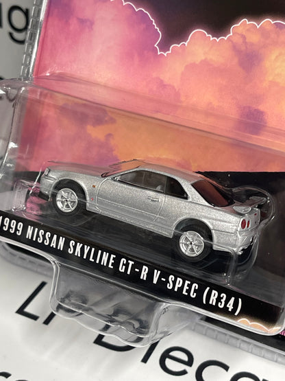 GREENLIGHT 1999 Nissan Skyline GT-R Silver 1:64 Diecast
